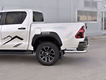 Защита заднего бампера уголки d76 секции-d63 прямая для Toyota Hilux Black Onyx 2020-