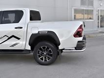 Защита заднего бампера уголки d63 секции-d63 прямая для Toyota Hilux Black Onyx 2020-