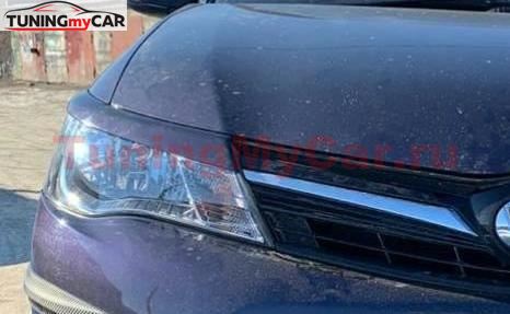 Накладки на передние фары (реснички) Toyota Corolla Fielder, Axio 2012-2015 г.в.