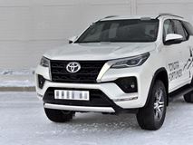 Защита переднего бампера d75х42 дуга Toyota Fortuner 2020- 