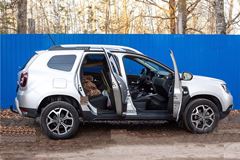 Накладки на внутренние пороги дверей Renault Duster 2021-