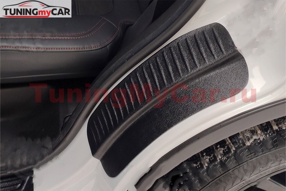Накладки на внутренние части задних арок со скотчем 3М Mitsubishi Outlander 2012-
