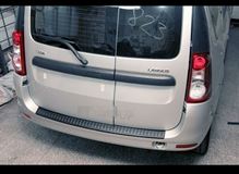 Накладка на задний бампер (чёрное тиснение) (ABS) LADA Largus 2012-