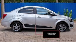 Молдинги на двери Chevrolet Aveo седан 2011-2015