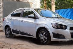 Молдинги на двери Chevrolet Aveo седан 2011-2015