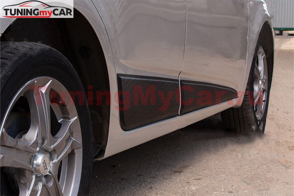 Молдинги на двери для Chevrolet Aveo 2011-2015 (седан)