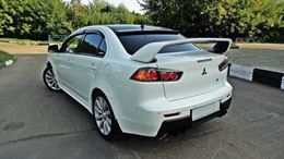 Накладка на задний бампер в стиле EVO Mitsubishi Lancer 10 2007+