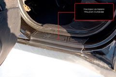 Накладки на внутренние пороги дверей Mitsubishi Outlander 2007-2012, Citroen C-Crosser 2007-2013, Peugeot 4007 2007-2013