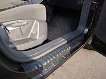 Накладки на внутренние пороги дверей Volkswagen Tiguan 2007-2015