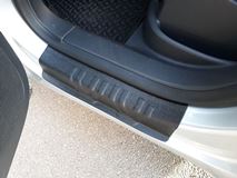 Накладки на внутренние пороги дверей Volkswagen Tiguan 2007-2015