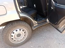 Накладки на внутренние пороги дверей БЕЗ СКОТЧА Chevrolet Niva 2002-2008, Chevrolet Niva Bertone 2009-2019, Lada (ВАЗ) Niva 2020-, Niva Travel 2020-