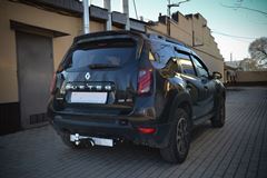 ТСУ / съемный квадрат / с НЕРЖ накладкой RENAULT Duster 2016-2020