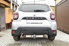ТСУ /съемный квадрат/ с НЕРЖ накладкой RENAULT Duster 2021-