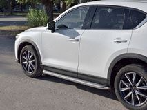 Пороги труба d63 с листом (лист алюм, проф. нерж) (вариант 1) для MAZDA CX-5 2017- 