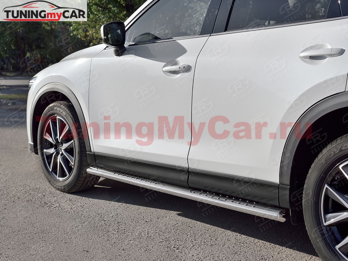 Пороги труба 120х60 овал с проступью для MAZDA CX-5 2017-
