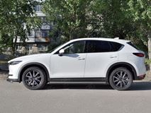 Пороги труба d63 (вариант 2) для Mazda CX-5 2017-