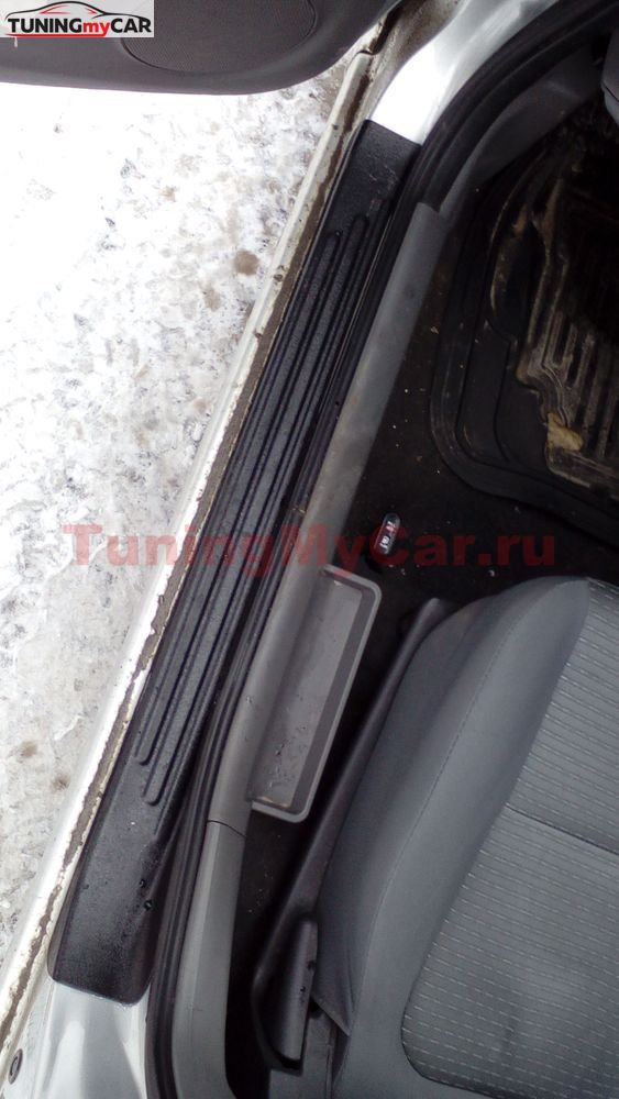 Накладки на внутренние пороги дверей для Nissan Almera N16 (2003 - 2006), Almera Classic (2007 - 2012)