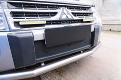 Зимняя заглушка решетки переднего бампера для Mitsubishi Pajero IV 2006-2011
