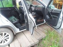 Накладки на внутренние пороги дверей Volkswagen Tiguan 2007-2015