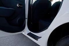 Накладки на внутренние пороги дверей для Renault Sandero 2014-2022, Sandero Stepway II 2014-2022