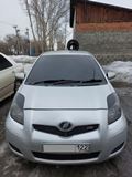 Реснички на фары для Toyota Vitz NCP90 2005-2010