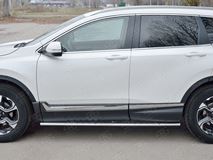 Пороги труба 75х42 овал с проступью для HONDA CR-V 2017-2020 
