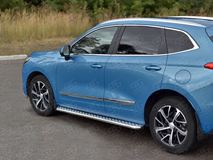 Пороги труба d42 с листом (Лист алюм, проф. нерж) (вариант 1) для Haval Jolion 1.5 2WD 2021- 
