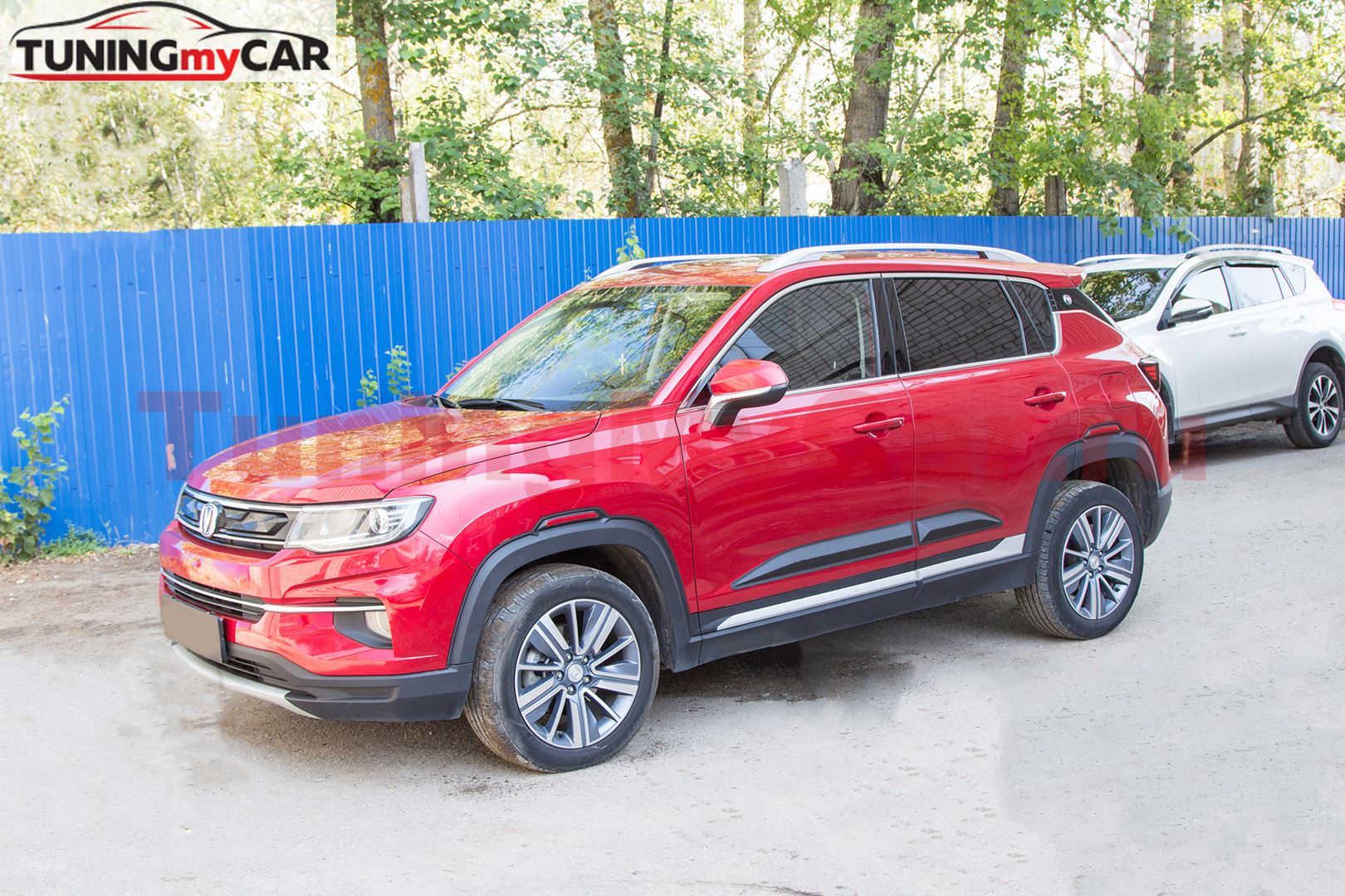 Молдинги на двери (под покраску) для Changan CS35PLUS 2018-